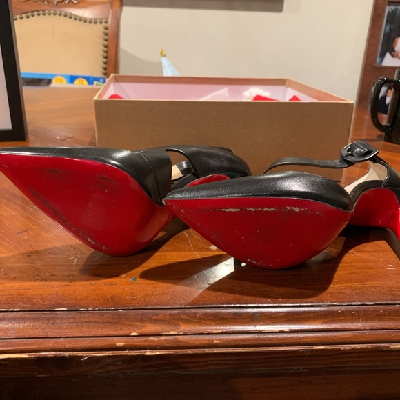 Practically New, worn once Christian Louboutin pumps. Perfect condition! - Picture 3 of 5